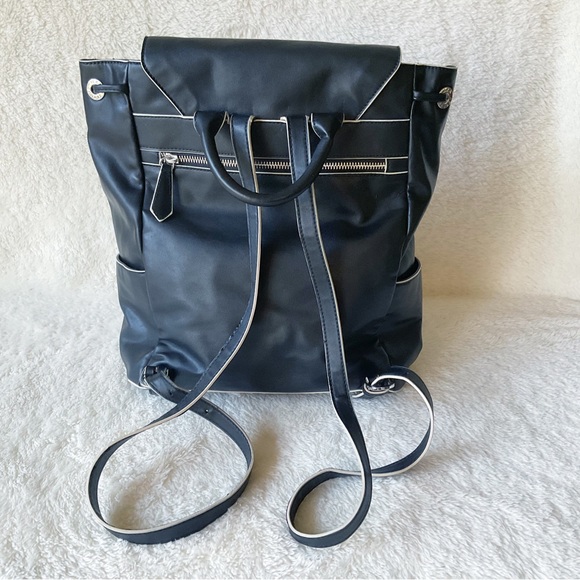 Vera Bradley Faux Leather Black Drawstring Backpack - Picture 4 of 12